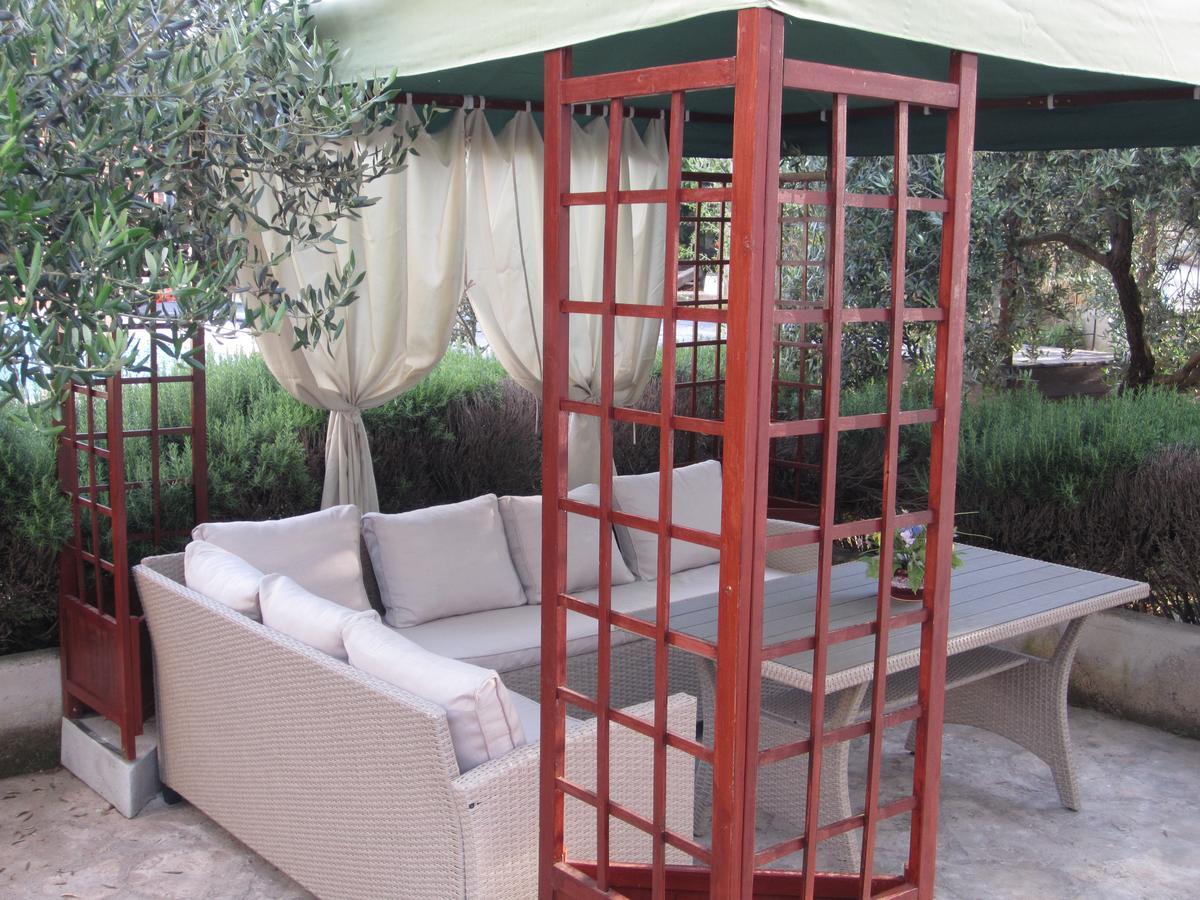 Apartment Nives Supetar